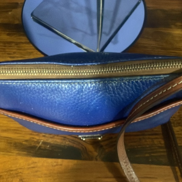 Dooney & Bourke Crossbody Bag - Picture 7 of 10